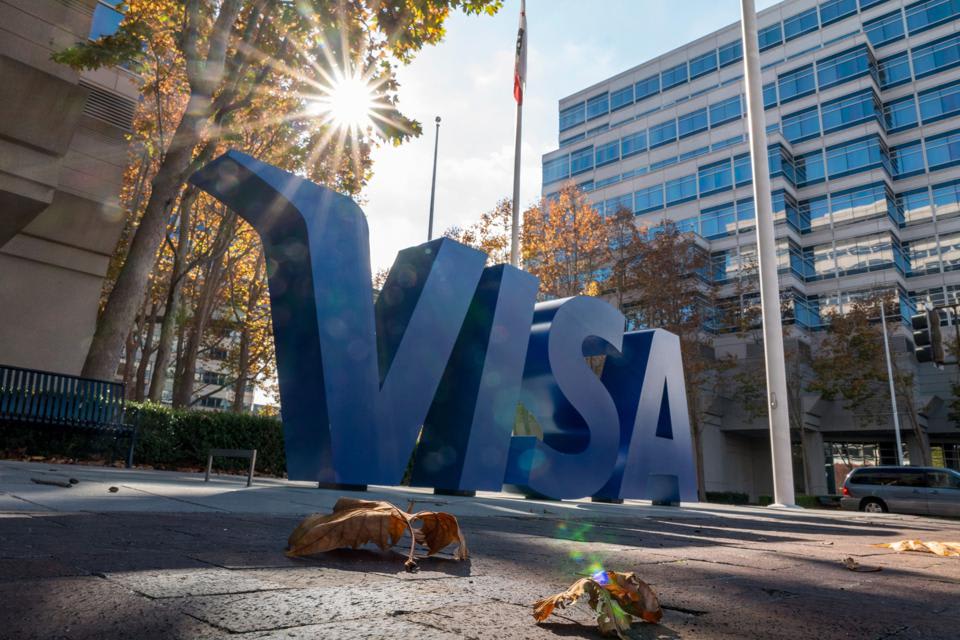 Read more about the article Visa Now Accepting USDC As Native Currency