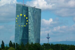 Read more about the article ECB: Bitcoin risky and speculative