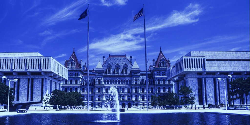 You are currently viewing New York’s Stand Against Bitcoin Mining Passes Senate