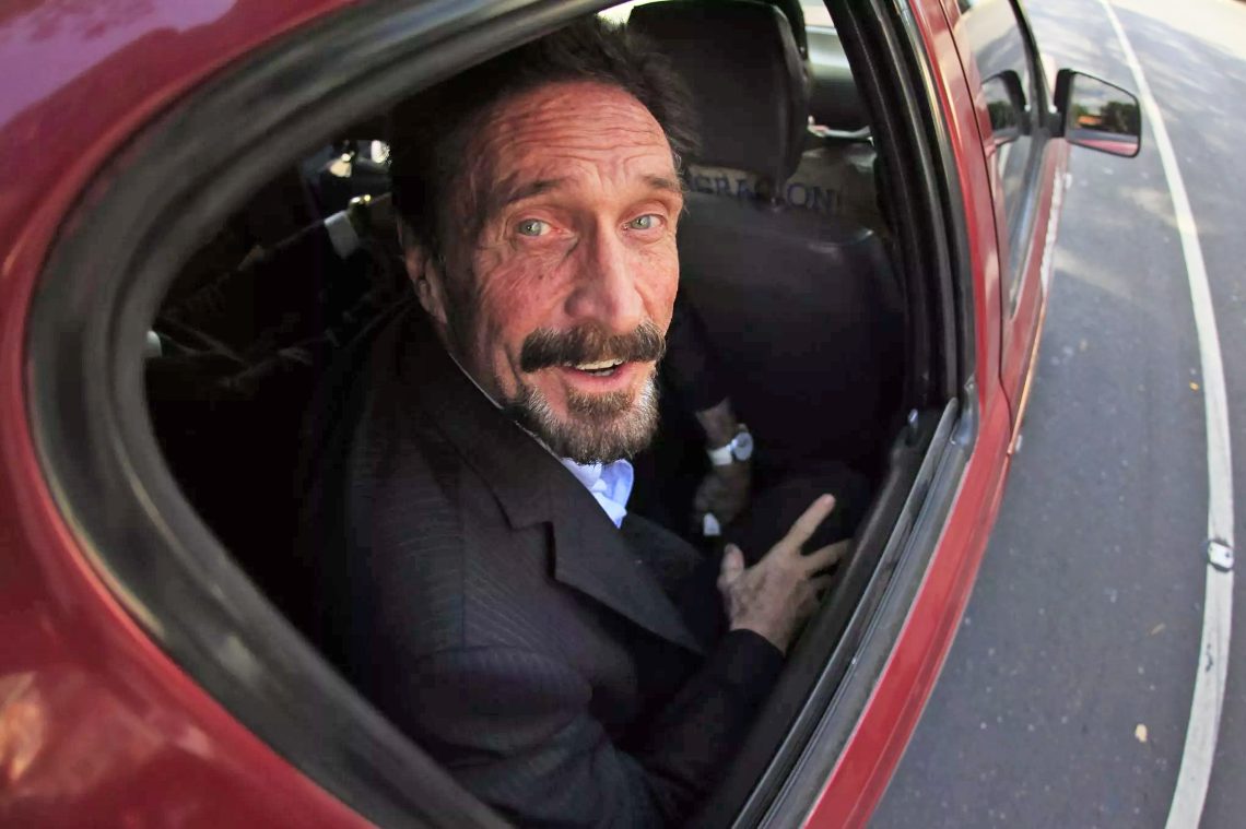 You are currently viewing John McAfee, farewell to the antivirus king devoted to Bitcoin