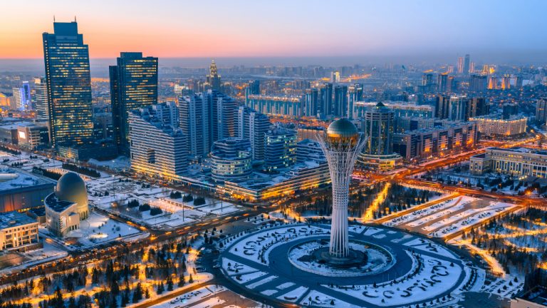 Read more about the article Bit Mining Moving 3,000 Bitcoin Mining Machines to Kazakhstan Following China Crackdown