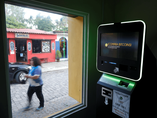 You are currently viewing Preparing For Law To Take Effect, Athena Begins Installing 1,500 Bitcoin ATMs In El Salvador