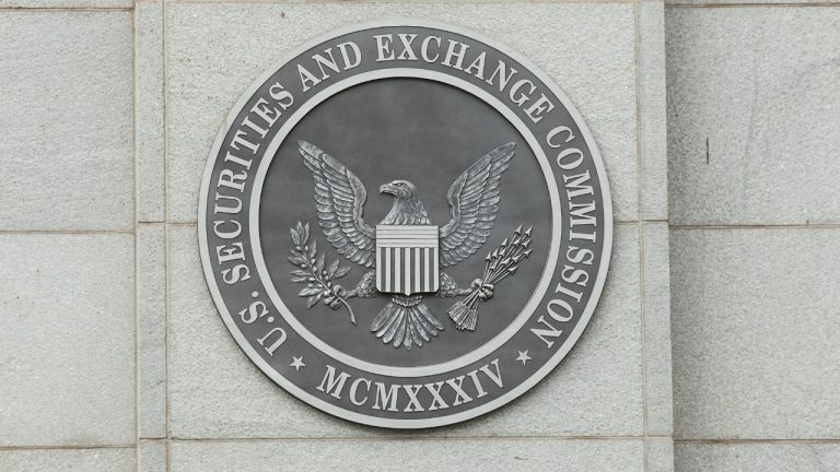 You are currently viewing SEC Leaves Bitcoin and Cryptocurrency Off Regulatory Agenda 2021