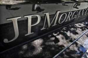 JP Morgan now allows investments in bitcoin