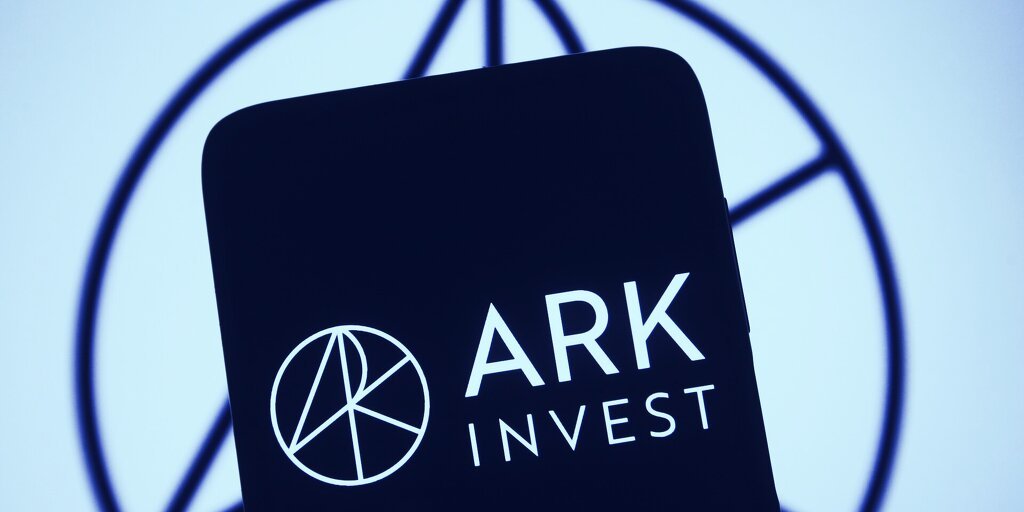 You are currently viewing ARK Invest Buys Another $54M in Bitcoin-adjacent Square Stock