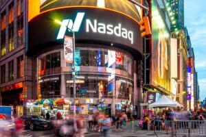 Bitcoin, Nasdaq: “virtually zero chance that crypto will displace the US dollar”