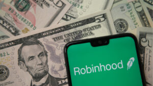 Read more about the article Robinhood Raises Almost $2 Billion in IPO, Falls Short of Expected $35 Billion Valuation