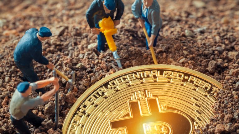 You are currently viewing Bitcoin Mining Profitability to Rise 35% While Ousted Chinese Miners Face Delays Relocating