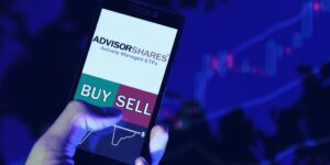 Read more about the article AdvisorShares Latest Firm to File for Bitcoin Futures ETF