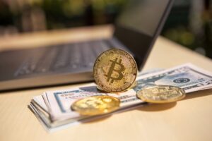 Read more about the article Bitcoin at $45,000, predictions and indicators