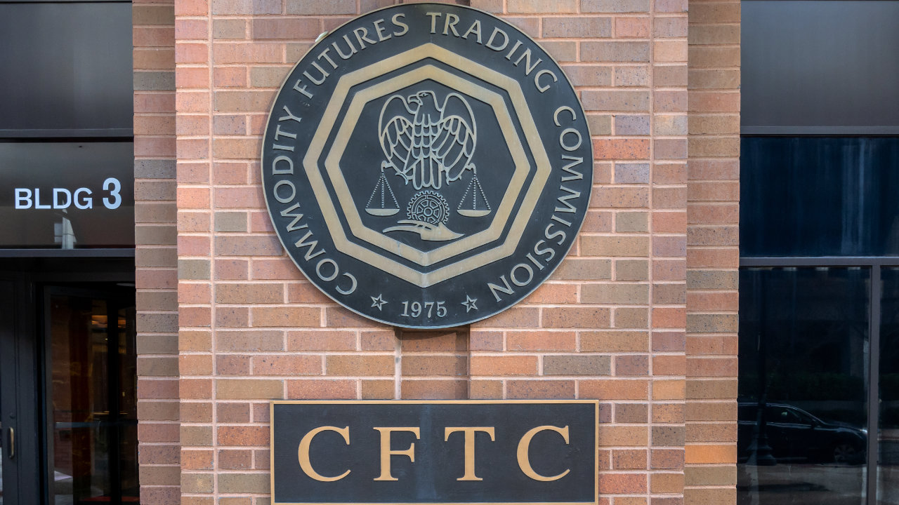 You are currently viewing SEC Has No Authority Over Pure Commodities Like Crypto Assets, Says CFTC Commissioner