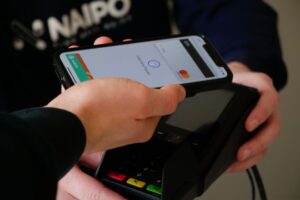 Coinbase adds Apple Pay for crypto purchases