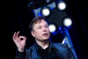 Read more about the article Elon Musk and the story with Apple: “false and boring book”