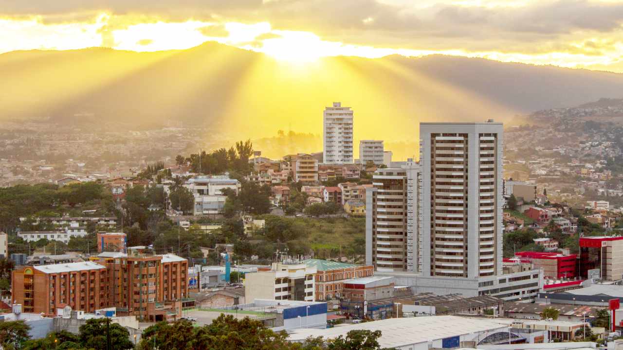 You are currently viewing Buying Bitcoin and Ether Just Got Easier in Honduras With Cryptocurrency ATM