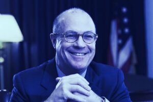 Read more about the article Former CFTC Chair Giancarlo Exits BlockFi Board as States Crack Down on Firm