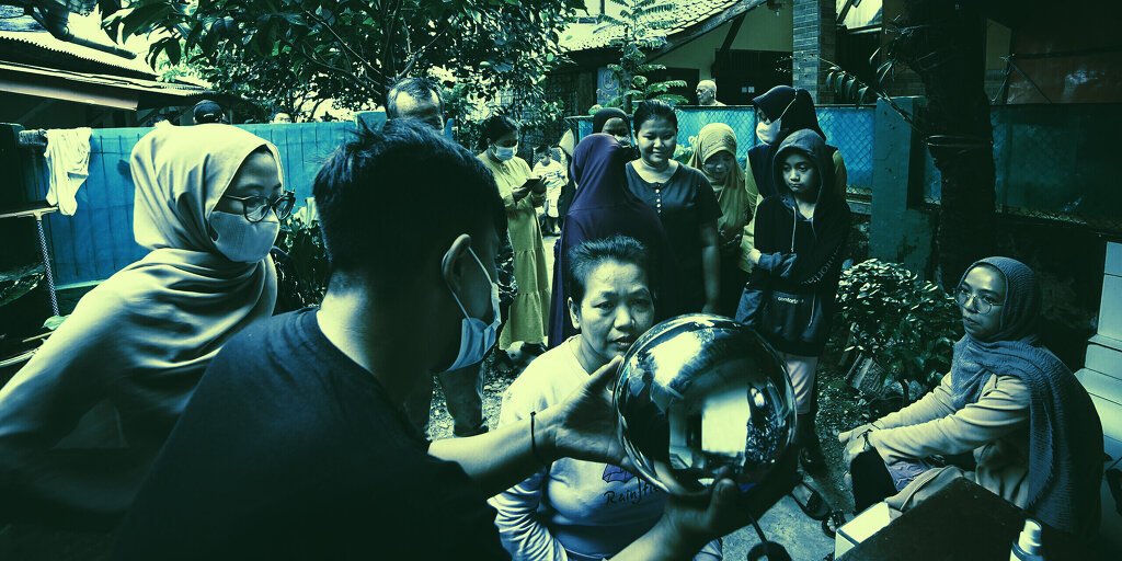 You are currently viewing Sam Altman’s Worldcoin Unveils Hardware That Will Scan Your Eyeballs for Crypto