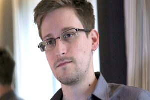 Read more about the article Snowden: Bitcoin strengthened by China’s ban