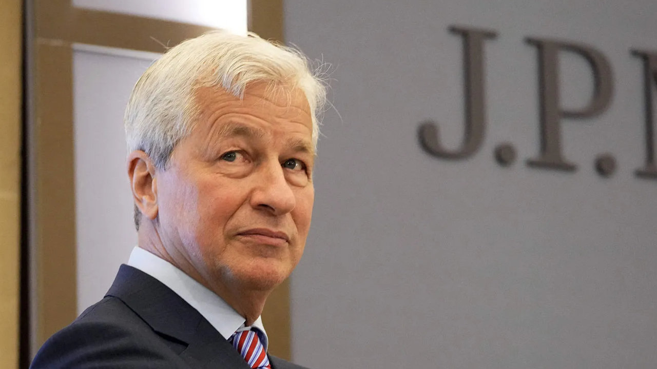 You are currently viewing JPMorgan CEO: Bitcoin Has No Intrinsic Value, Regulators Will ‘Regulate the Hell out of It’