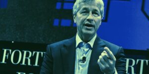 Read more about the article ‘Bitcoin Is Worthless, Our Clients Disagree’: JP Morgan CEO Jamie Dimon