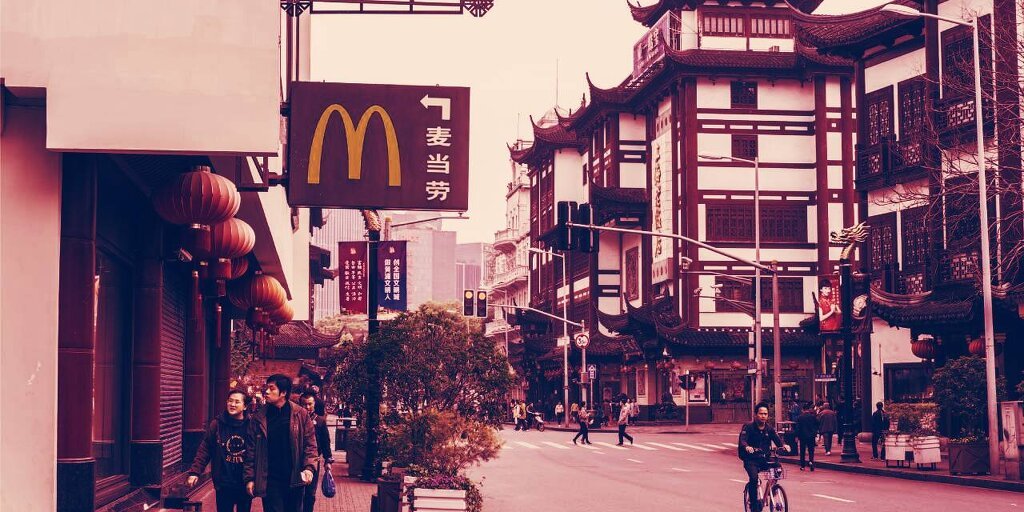 You are currently viewing China Pushes McDonald’s to Expand Digital Yuan Scheme Before Olympics