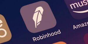 Read more about the article Robinhood Crypto Revenue Falls 78% as Dogecoin Frenzy Wears Off