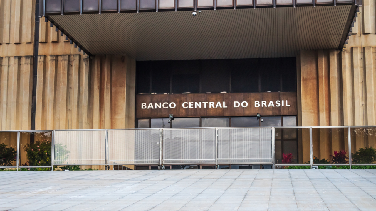 You are currently viewing Central Bank of Brazil Reports Brazilians Have Bought More Than $4 Billion in Cryptocurrency This Year