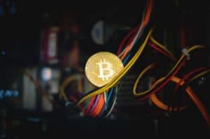 Read more about the article Navajo seek redemption through Bitcoin mining