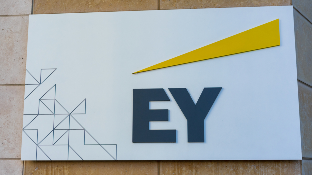 You are currently viewing EY Survey Finds 1 in 4 Hedge Funds to Increase Crypto Exposure Next Year