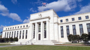 Read more about the article Federal Reserve Governor Argues Against Subjecting Stablecoins to Full Banking Regulation