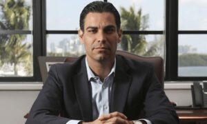 Read more about the article Miami’s Mayor: Bitcoin Has The Ability to Peacefully Eradicate Communism