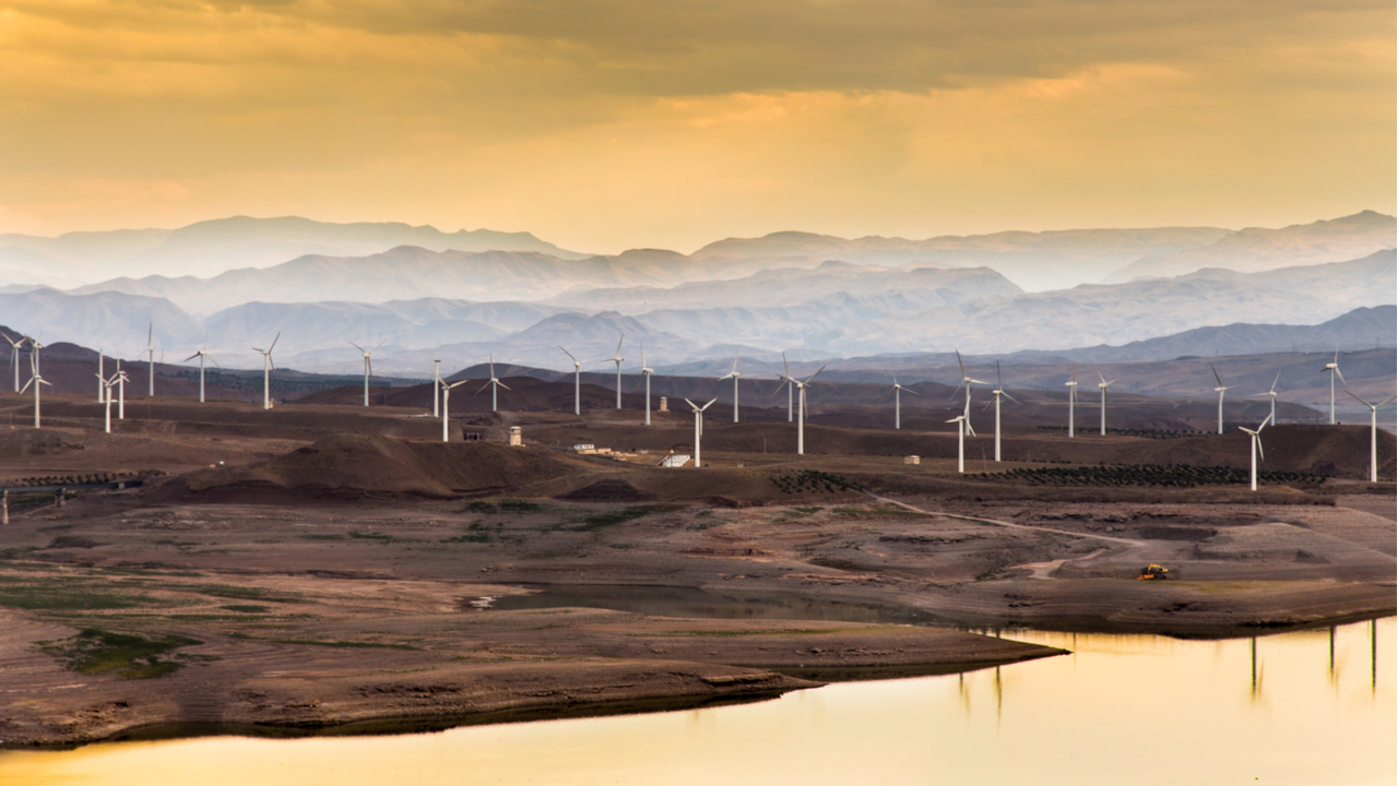 You are currently viewing Iran Allows Renewable Power Plants to Supply Crypto Miners With Electricity