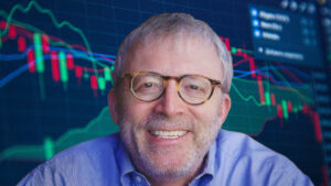 Read more about the article Veteran Trader Peter Brandt Shares ‘Sacred Trading Rule’ as Bitcoin Falls, Warns Against Buying the Dip