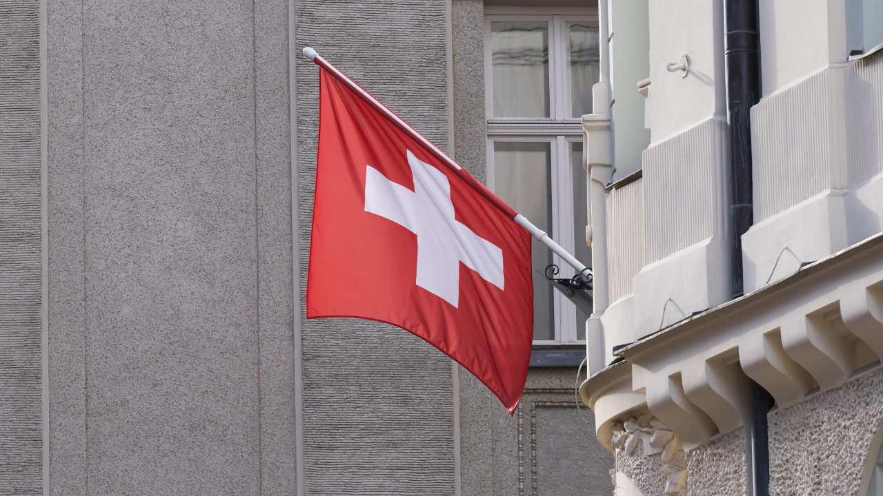 You are currently viewing Swiss Bank Seba Predicts Bitcoin Could Hit $75K This Year Boosted by Institutional Investors