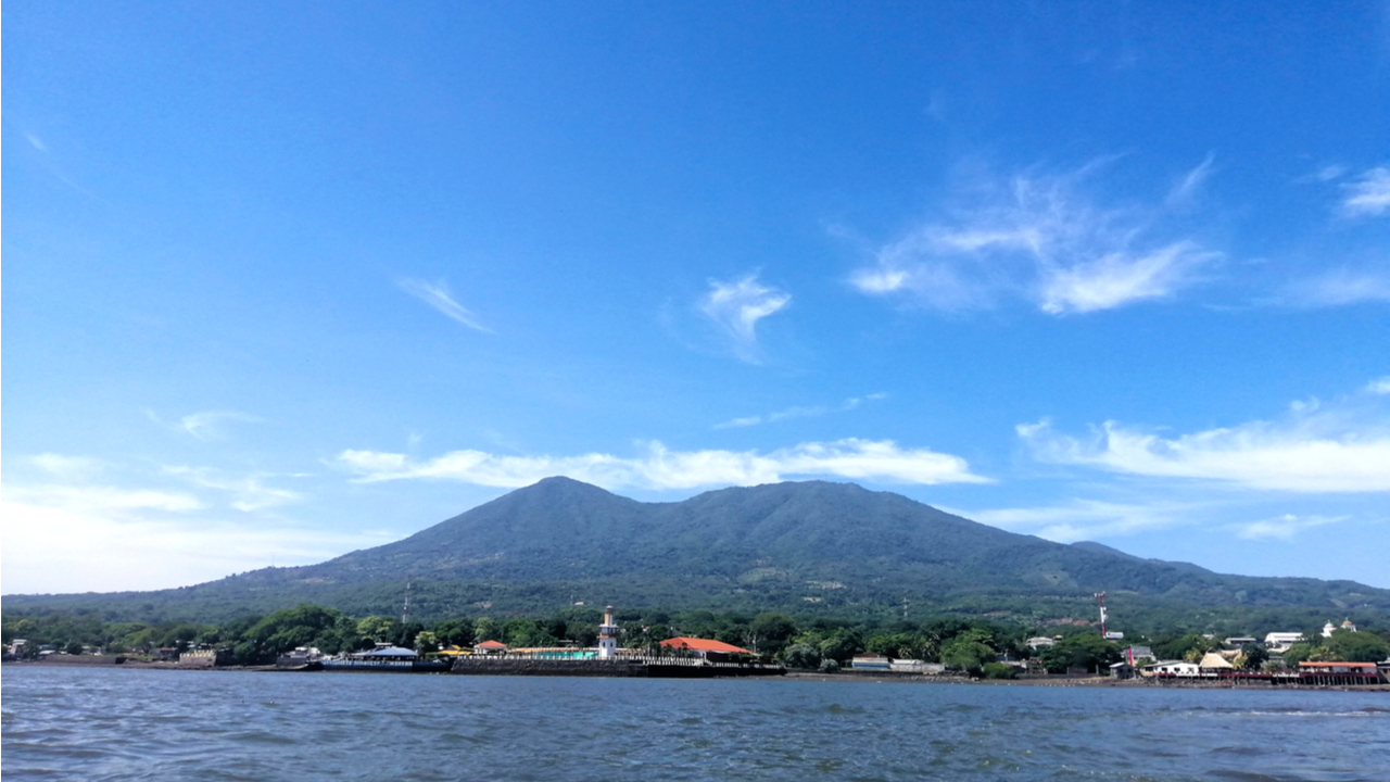 You are currently viewing El Salvador to Add More Geothermal Energy Sources to Power Bitcoin City