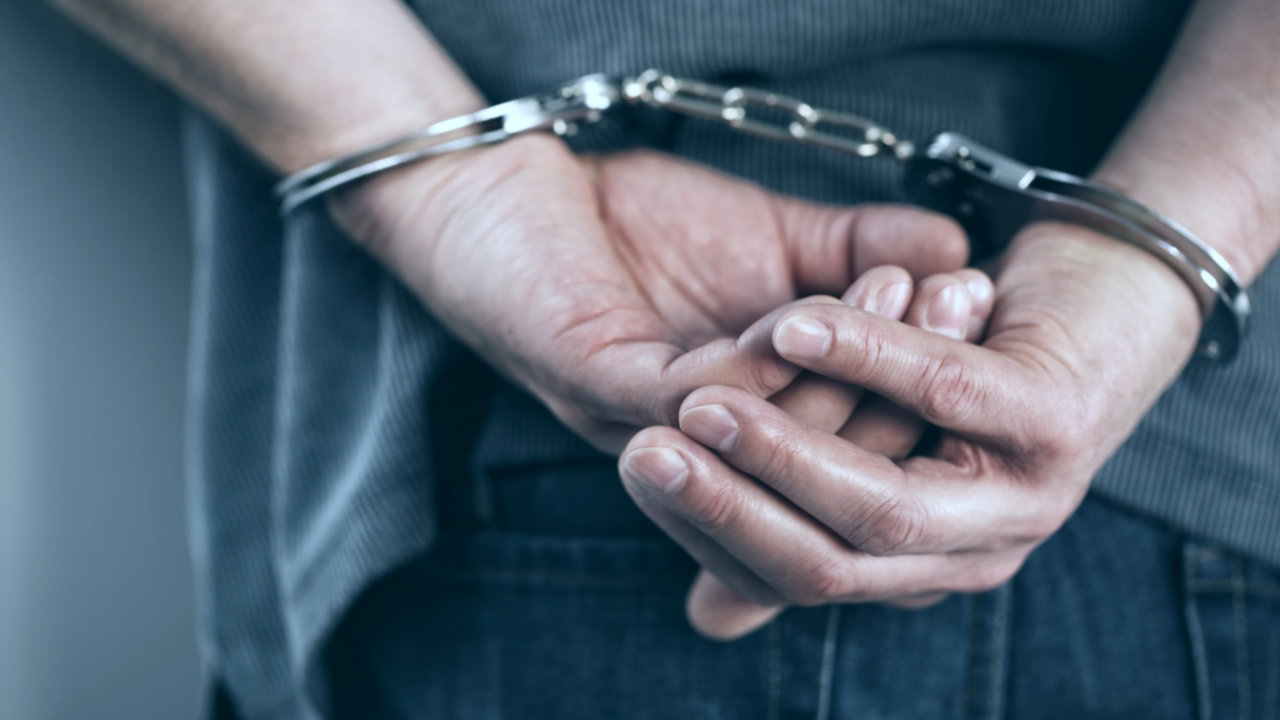 You are currently viewing Indian Police Arrest 11 People in Cryptocurrency Scheme Defrauding  2,000 Investors