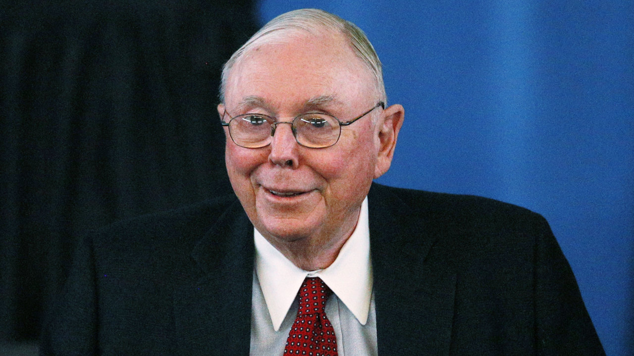 You are currently viewing Berkshire Hathaway’s Charlie Munger Says Government Should Ban Bitcoin — Calls Crypto ‘Venereal Disease’