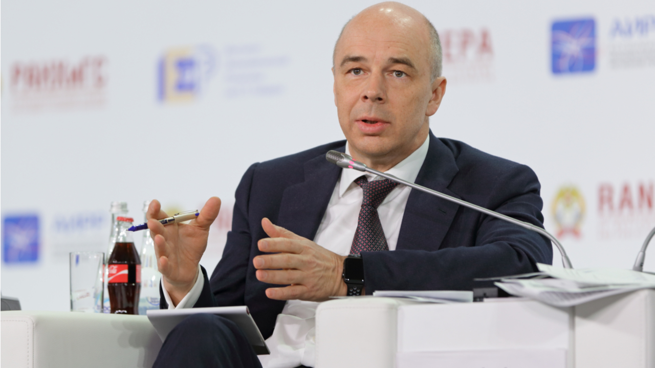 You are currently viewing Banning Crypto Is Like Banning Internet in Russia, Finance Minister Says Amid Differences With Central Bank