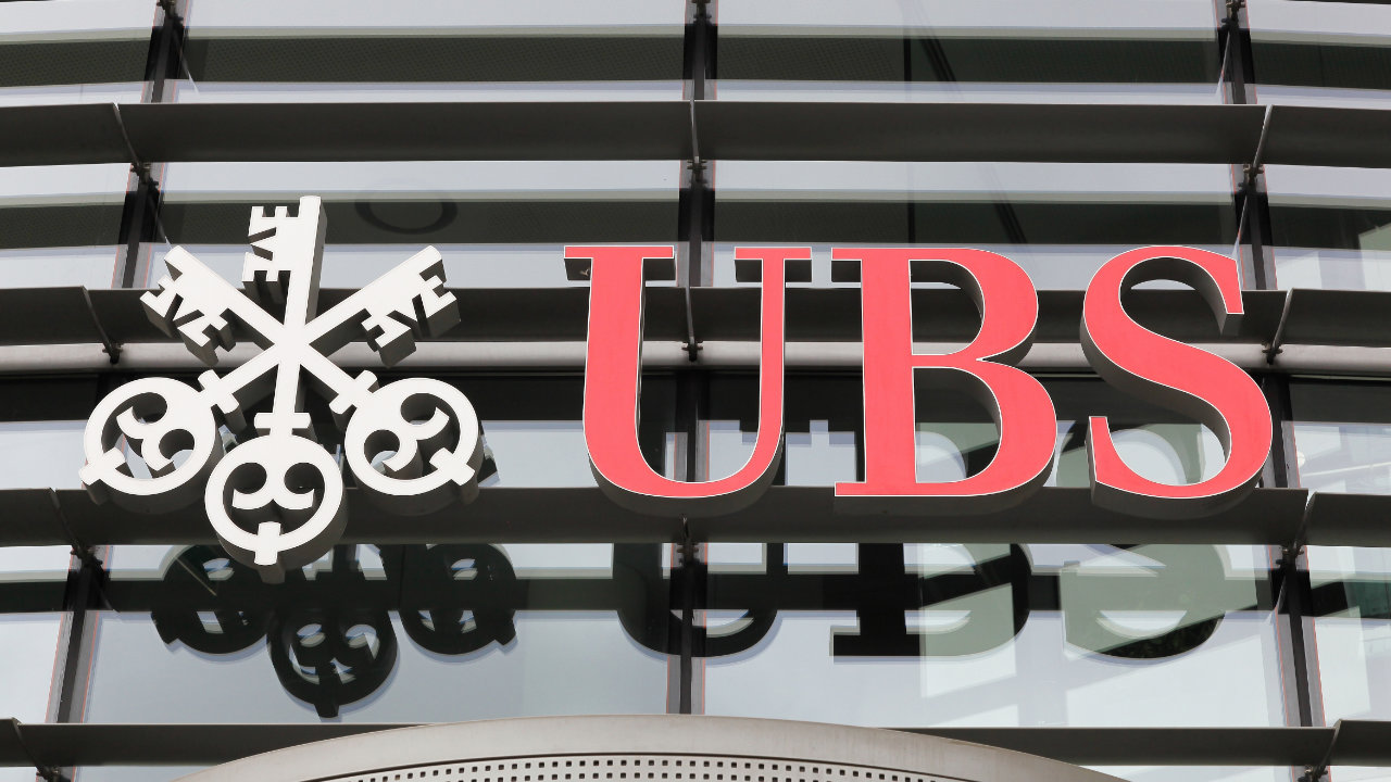 You are currently viewing Switzerland’s Largest Bank UBS Suggests Alternative Ways of Investing in Cryptocurrency