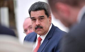 Read more about the article Venezuela to Raise Minimum Wage 18-Fold By Pegging it to Half a Petro