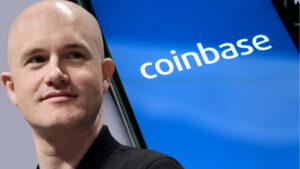 Read more about the article Coinbase CEO Says Ordinary Russians Use Crypto as a Lifeline as the Ruble Collapses