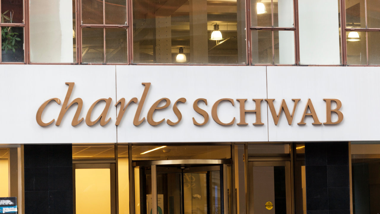 Charles Schwab Files for ‘Crypto Economy ETF’ With SEC