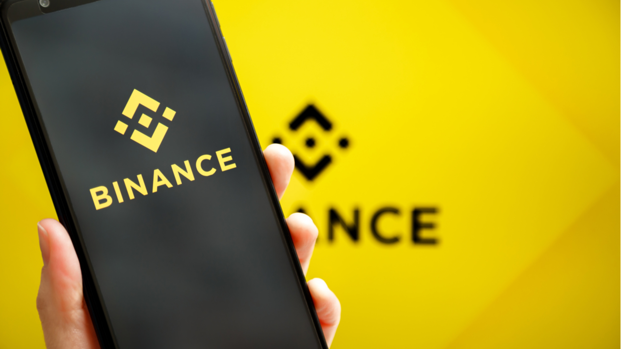 You are currently viewing Colombians Take Legal Action Against Binance for Blocking Their Funds