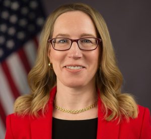 Read more about the article “Crypto Mom” Hester Peirce: Slams SEC for Bitcoin ETF Foot-Dragging: “We Lost 10 Years”