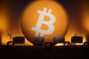 Read more about the article Bitcoin Closes the Year with a Strong Rise and Significant Changes in the Cryptocurrency Market