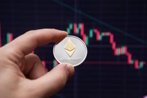 Read more about the article ETH Outshines BTC: Analyst Bullish on Ethereum as ETH Surpasses $2.9K