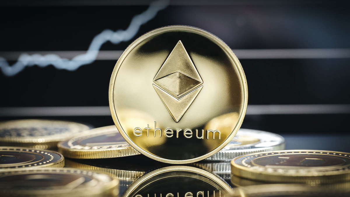 You are currently viewing ETH Faces Resistance at $3500: Analysts Express Concern Over Short-Term Correction – Is it Time to Sell?