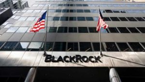 Read more about the article Blackrock’s Bitcoin ETF Single-Handedly Offsets Grayscale’s $600M Outflow — IBIT Now Holds 161K BTC