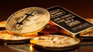 Read more about the article JPMorgan Says ‘Unrealistic’ to Expect Bitcoin to Match Gold Within Investors’ Portfolios