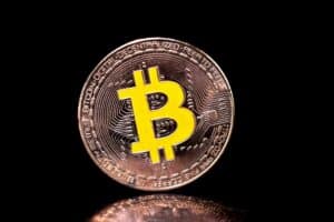 Read more about the article Price record for Bitcoin: surpassed the historical high of $69,000 after a period of ascent