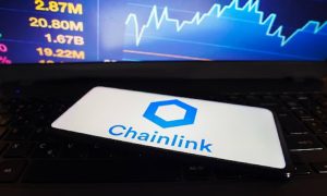 Read more about the article Chainlink Services Go Live on Base: Data Streams and VRF Now Officially Integrated with Coinbase’s Platform